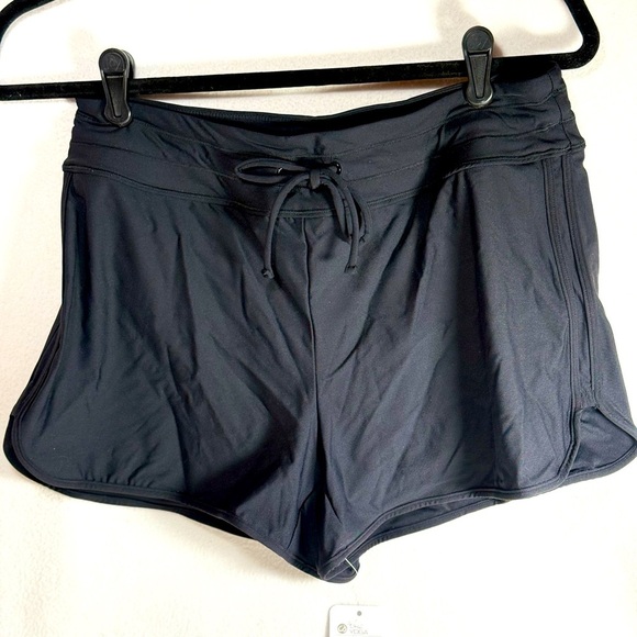 New CRZ YOGA Women's Black Swim/Board Shorts. Size Medium (8/10) - Picture 1 of 7